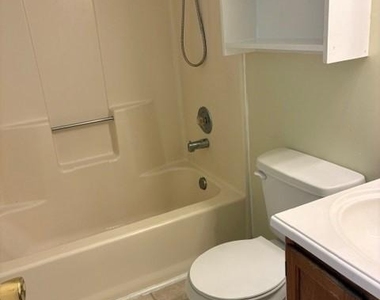 22240 Hawthorne Way - Photo Thumbnail 13