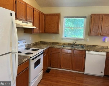 22240 Hawthorne Way - Photo Thumbnail 3