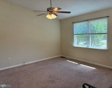 22240 Hawthorne Way - Photo Thumbnail 8
