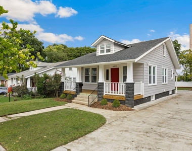 6011 44th Avenue - Photo Thumbnail 1