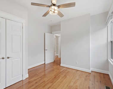 6011 44th Avenue - Photo Thumbnail 19