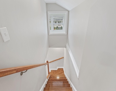 6011 44th Avenue - Photo Thumbnail 23