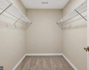 6630 Lake Park Drive - Photo Thumbnail 15