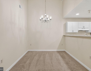 6630 Lake Park Drive - Photo Thumbnail 8