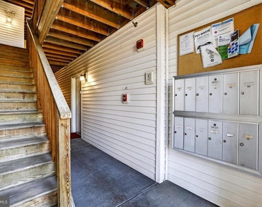 6630 Lake Park Drive - Photo Thumbnail 2
