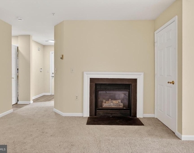 6630 Lake Park Drive - Photo Thumbnail 6