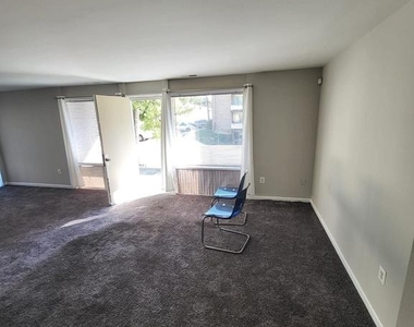 554 Wilson Bridge Drive - Photo Thumbnail 3