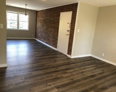 6018 Westchester Drive - Photo Thumbnail 10