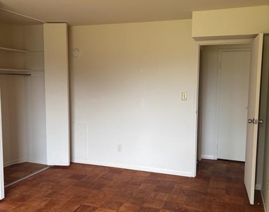 3450 Toledo Terrace - Photo Thumbnail 10