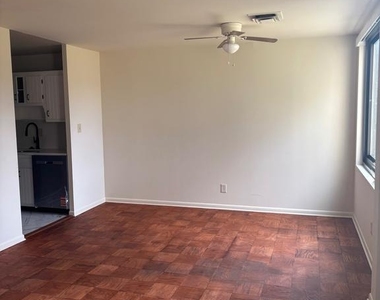 3450 Toledo Terrace - Photo Thumbnail 2