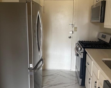 3450 Toledo Terrace - Photo Thumbnail 4