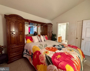 13900 Farnsworth Lane - Photo Thumbnail 7