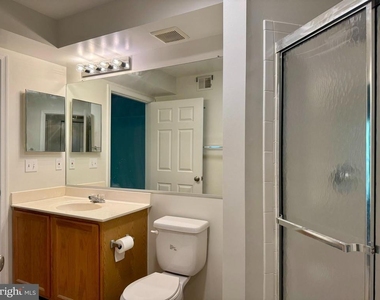 13900 Farnsworth Lane - Photo Thumbnail 19