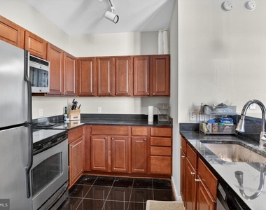 6506 America Boulevard - Photo Thumbnail 6