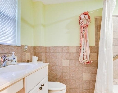 8212 Old Georgetown Road - Photo Thumbnail 40