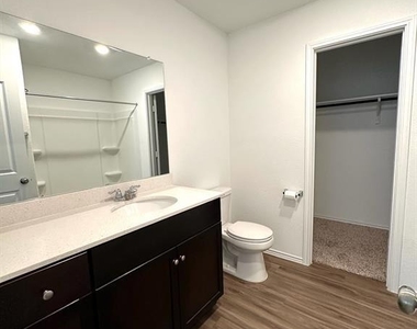 2316 Nightview Dr - Photo Thumbnail 16
