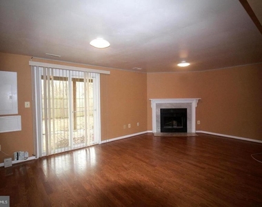 10500 Prairie Landing Terrace - Photo Thumbnail 7