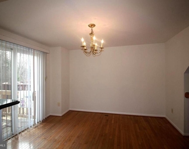 10500 Prairie Landing Terrace - Photo Thumbnail 5