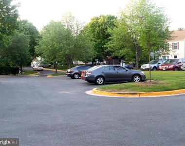 10500 Prairie Landing Terrace - Photo Thumbnail 13
