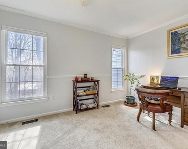 2066 Derby Ridge Lane - Photo Thumbnail 17