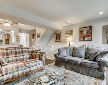 2066 Derby Ridge Lane - Photo Thumbnail 3