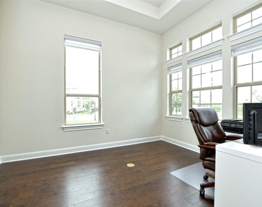 9703 Bayshore Bnd - Photo Thumbnail 16