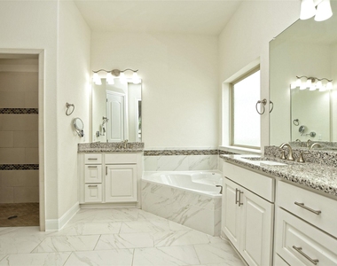 9703 Bayshore Bnd - Photo Thumbnail 19