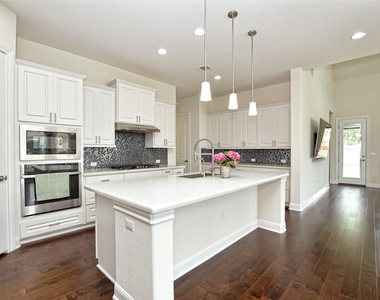 9703 Bayshore Bnd - Photo Thumbnail 10
