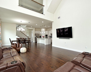 9703 Bayshore Bnd - Photo Thumbnail 4