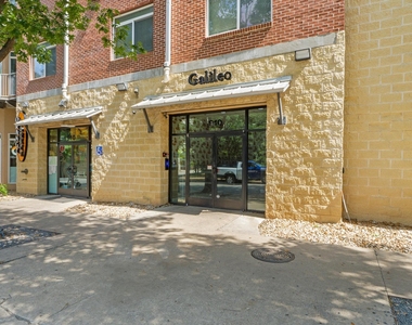 910 W 25th St - Photo Thumbnail 16