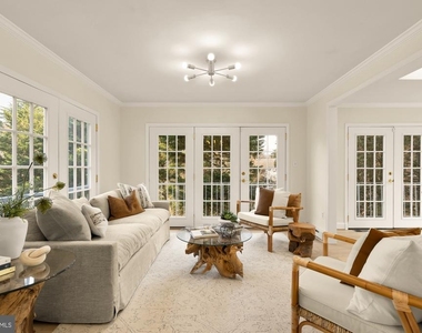 5001 Overlea Court - Photo Thumbnail 8