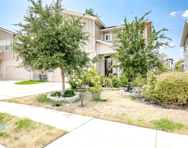 15912 Cadoz Dr - Photo Thumbnail 2