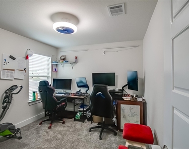 15912 Cadoz Dr - Photo Thumbnail 25
