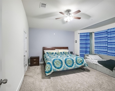 15912 Cadoz Dr - Photo Thumbnail 14