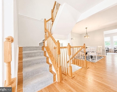 10417 Heathside Way - Photo Thumbnail 12