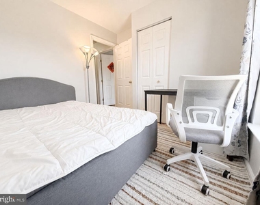 10417 Heathside Way - Photo Thumbnail 18