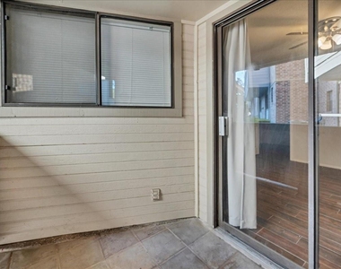 2500 Burleson Rd - Photo Thumbnail 10