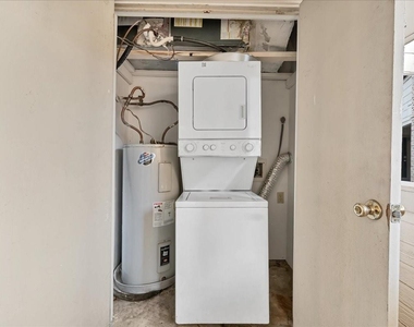 2500 Burleson Rd - Photo Thumbnail 9