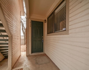 2500 Burleson Rd - Photo Thumbnail 12