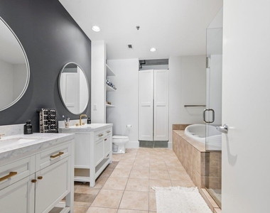 800 W 5th St - Photo Thumbnail 24