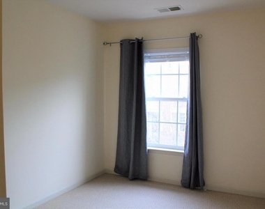 23514 Gardenside Place - Photo Thumbnail 11