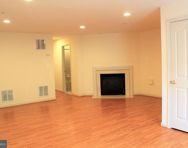 23514 Gardenside Place - Photo Thumbnail 6