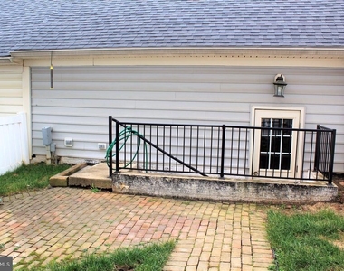 23514 Gardenside Place - Photo Thumbnail 10