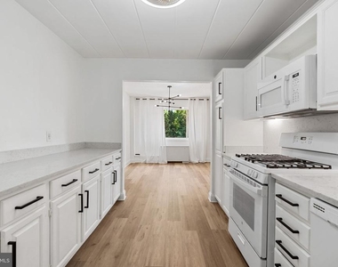 4800 Chevy Chase Drive - Photo Thumbnail 19