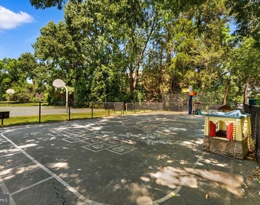 4800 Chevy Chase Drive - Photo Thumbnail 9