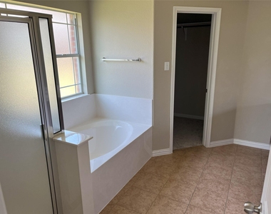 2375 Garlic Creek Dr - Photo Thumbnail 8