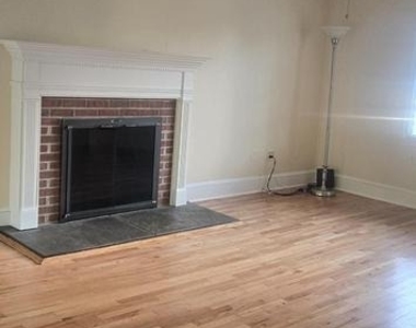 10905 Bolton Drive - Photo Thumbnail 5