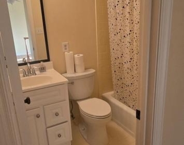 10905 Bolton Drive - Photo Thumbnail 14
