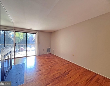 18140 Chalet Drive - Photo Thumbnail 4