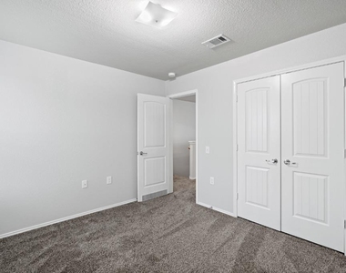 7204 Outfitter Dr - Photo Thumbnail 21